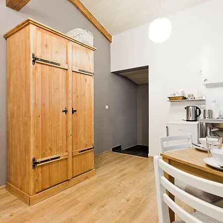 Karolinka ホームステイ シュチルク