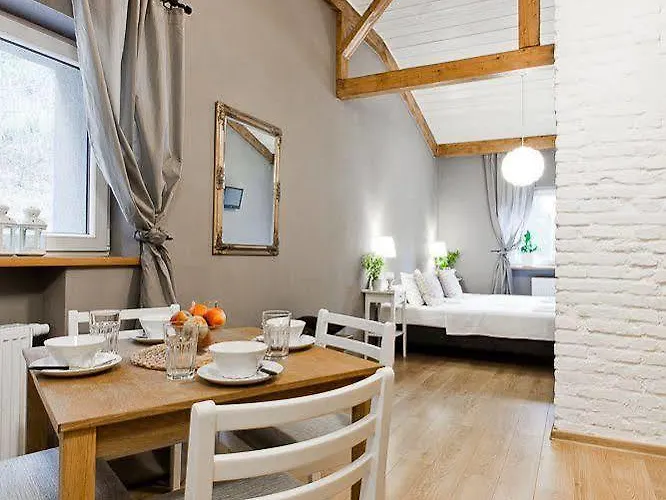 Karolinka Homestay *